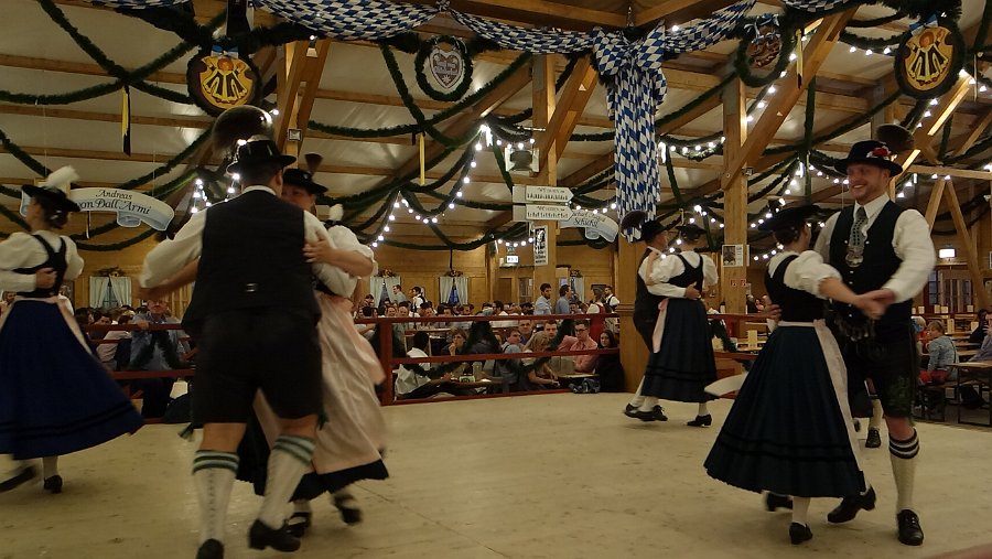 Oktoberfest 2072