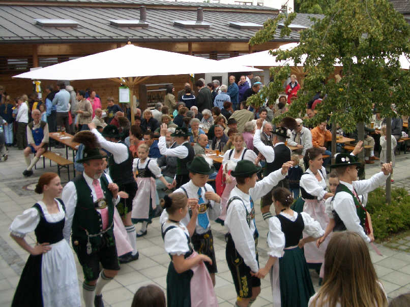 Tanzm�use Ampermoching