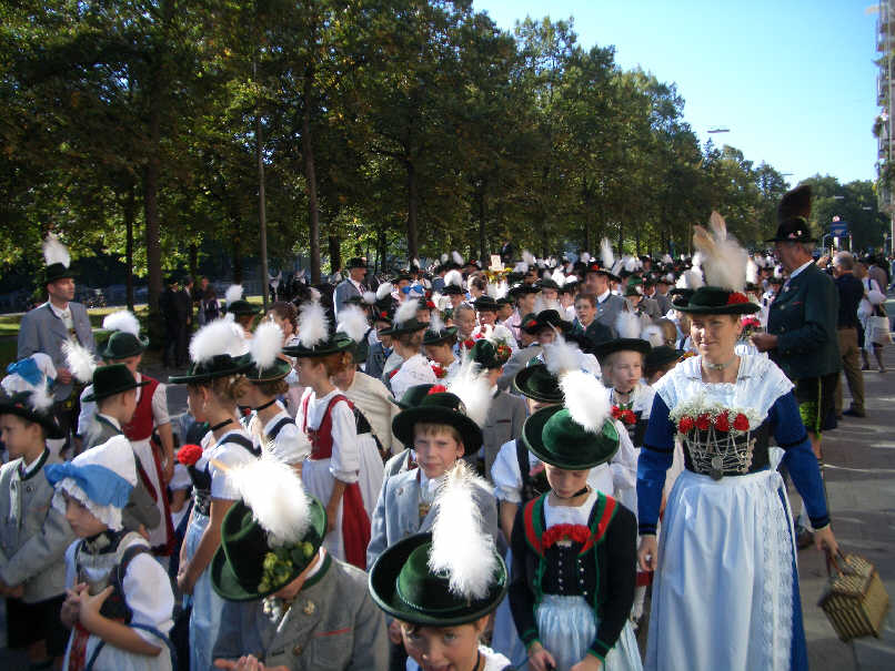 Tanzm�use Ampermoching